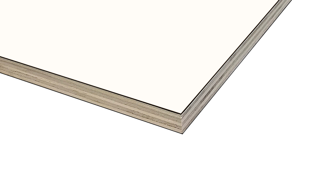 Laminated plywood on a lightweight ply core